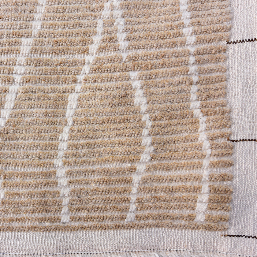 16914 Handwoven Rug 9’9 x 13’9