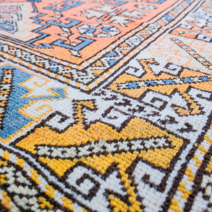 7040 Handwoven Vintage Rug 4'1x5'6