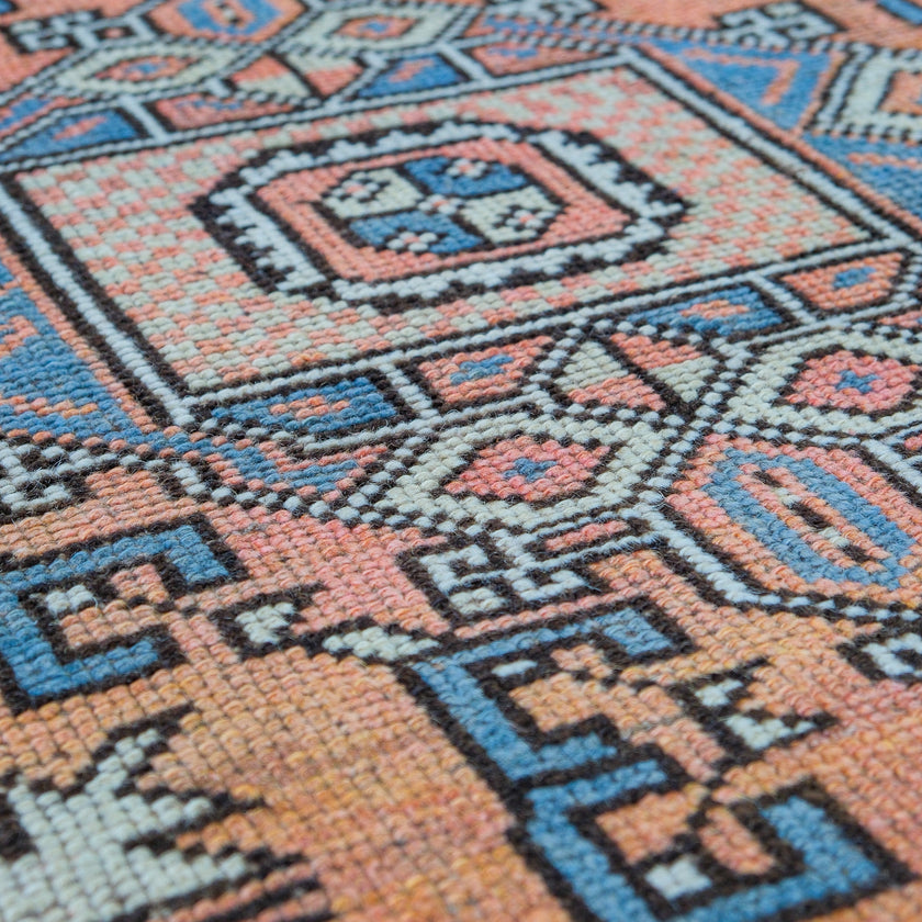 7040 Handwoven Vintage Rug 4'1x5'6