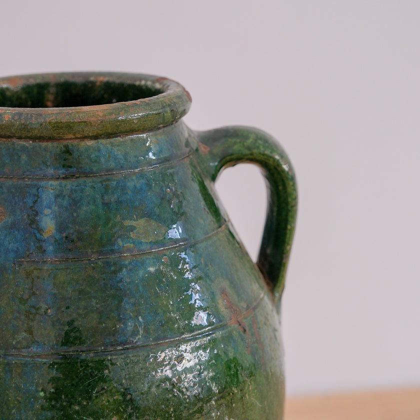 Olive Jar 707 (17x31)