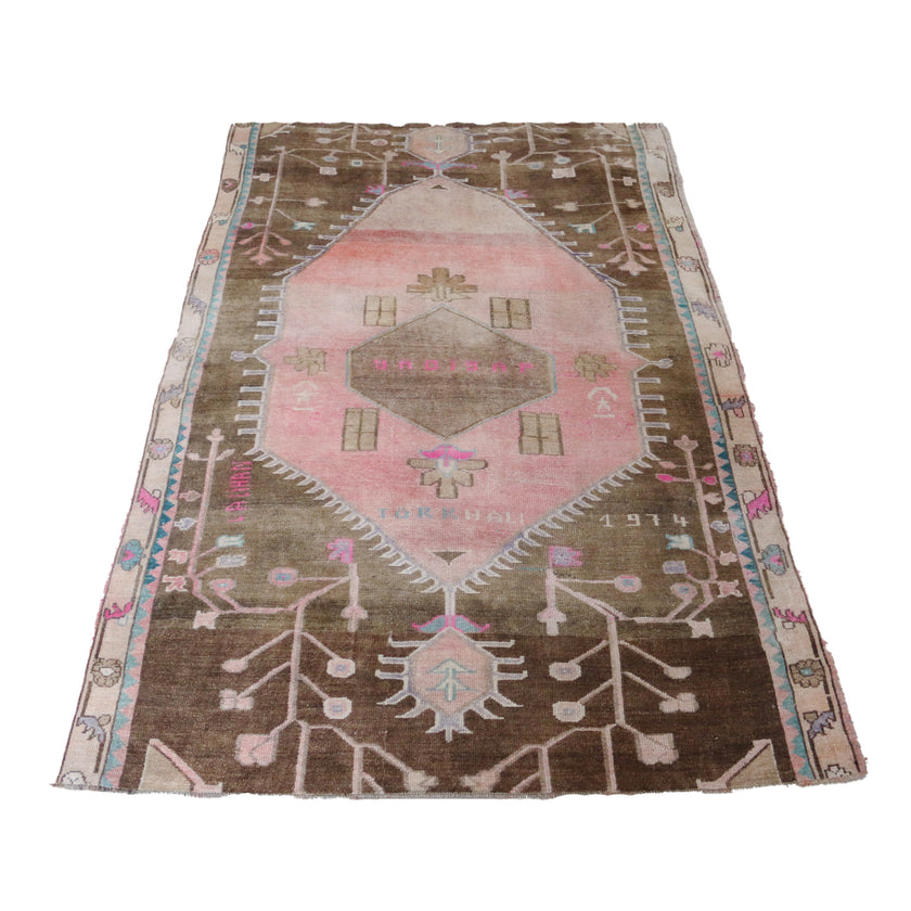 Z341 Handwoven Vintage Rug 5’4 x 8’5