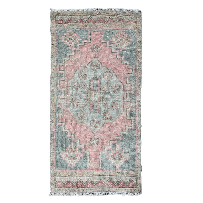 ZM100 Handwoven Vintage Rug 1’8x3’2