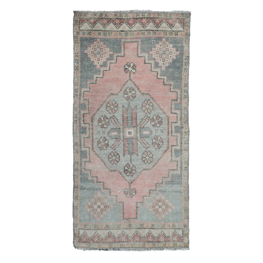 ZM102 Handwoven Vintage Rug 1’8x3'4