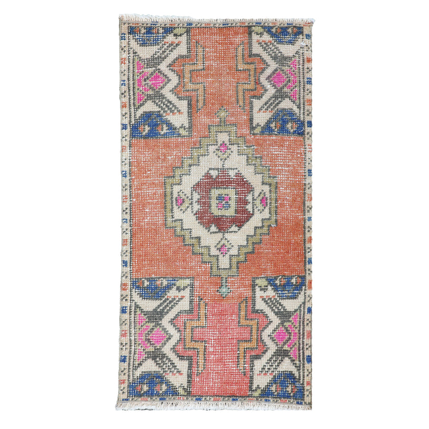 ZM111 Handwoven Vintage Rug 1’6x2’10