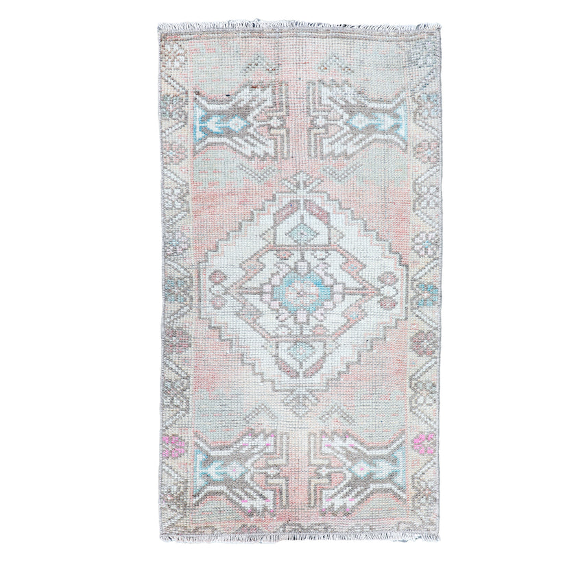 ZM170 Handwoven Vintage Rug 1’5x2'8