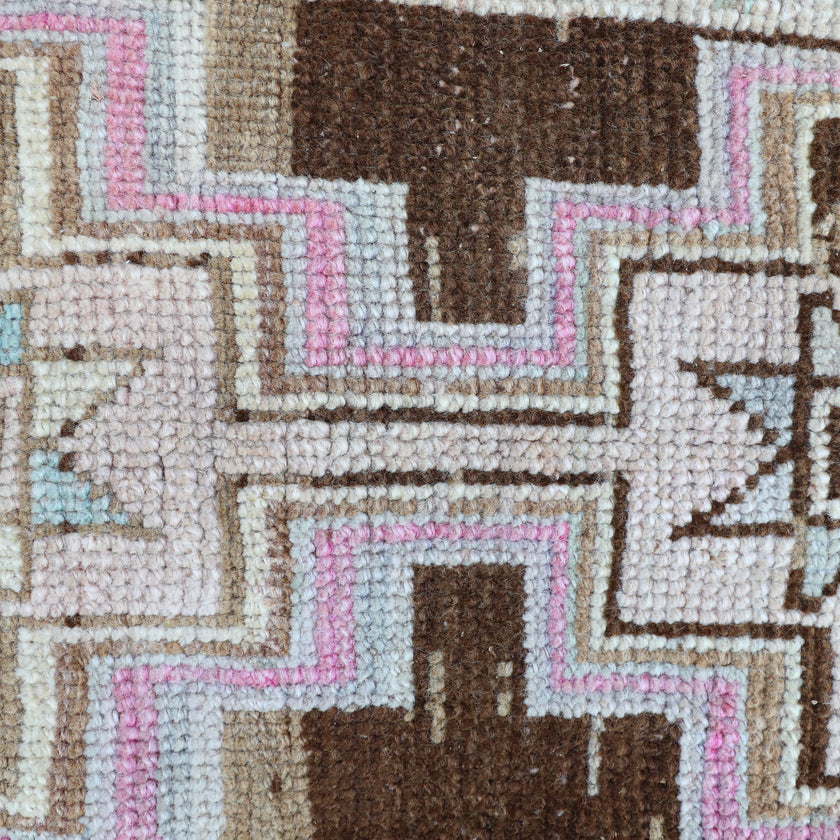 ZM172 Handwoven Vintage Rug 1’5x2’11