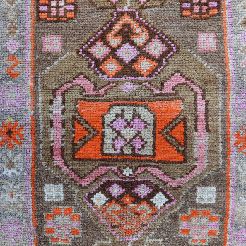 ZM180 Handwoven Vintage Rug 1’9x2'7