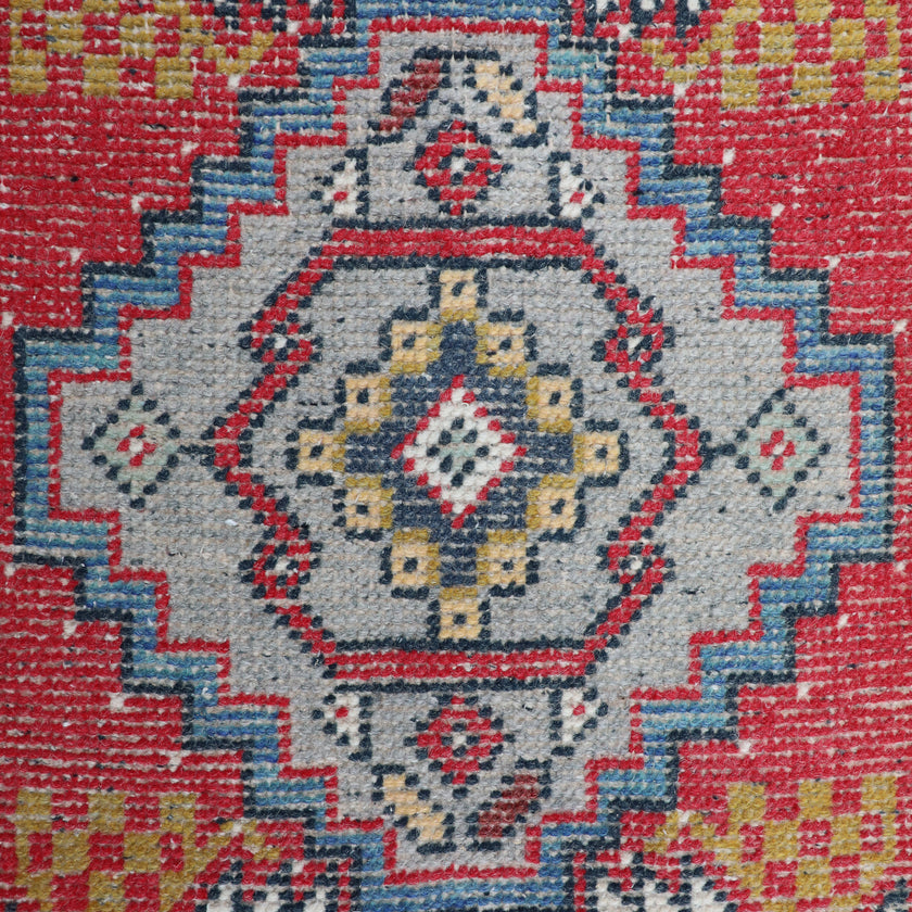 ZM194 Handwoven Vintage Rug 1’9x3