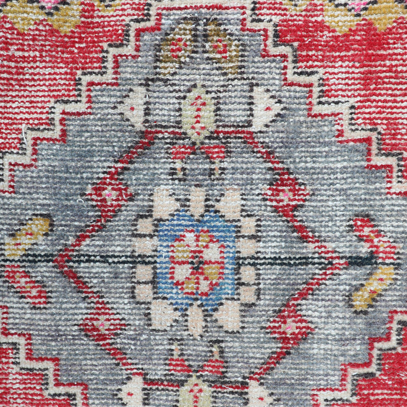 ZM196 Handwoven Vintage Rug 1’8x3'5