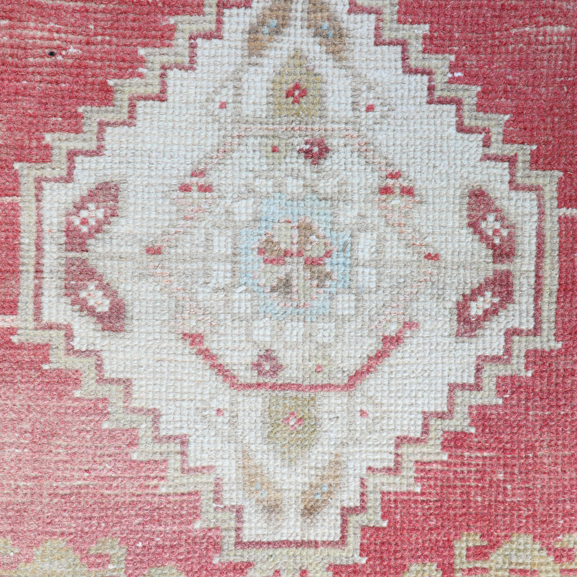ZM197 Handwoven Vintage Rug 1’6x3'2