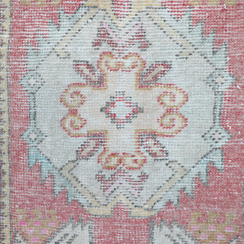 ZM209 Handwoven Vintage Rug 1’5x2'7