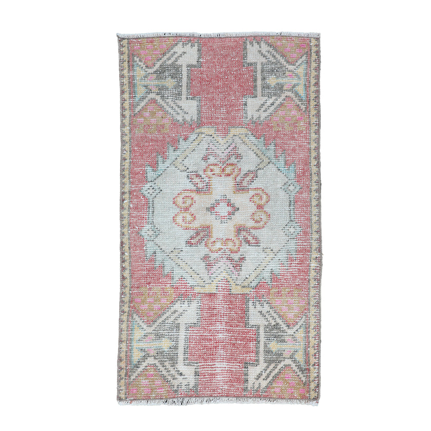 ZM209 Handwoven Vintage Rug 1’5x2'7