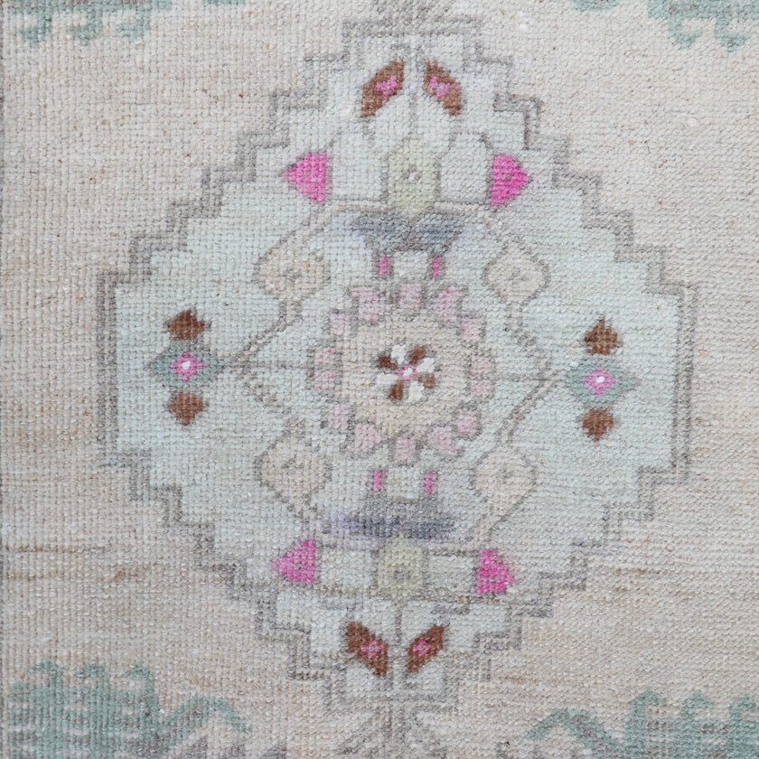 ZM211 Handwoven Vintage Rug 1’6x3