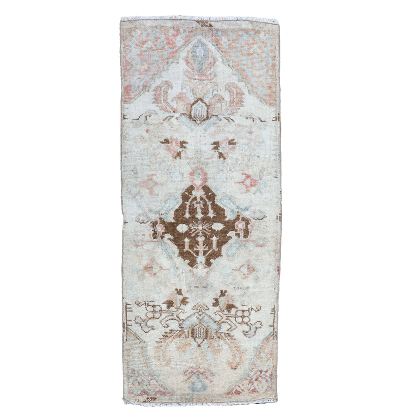 ZM241 Handwoven Vintage Rug 1’4x3'2