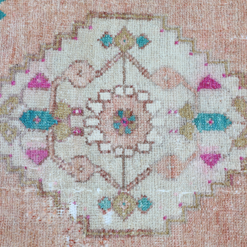 ZM245 Handwoven Vintage Rug 1'9x3'7