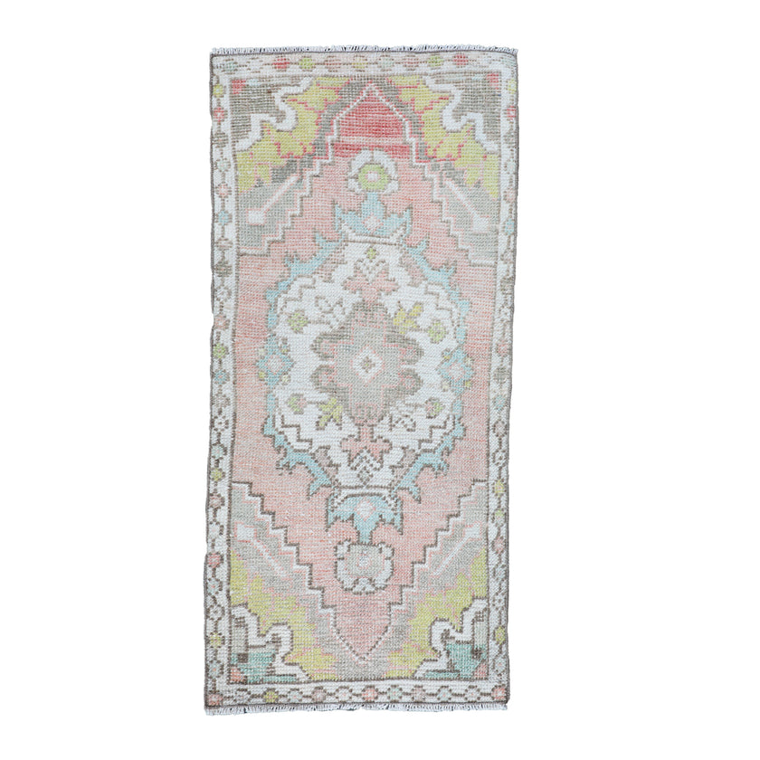 ZM249 Handwoven Vintage Rug 1’6x3'2