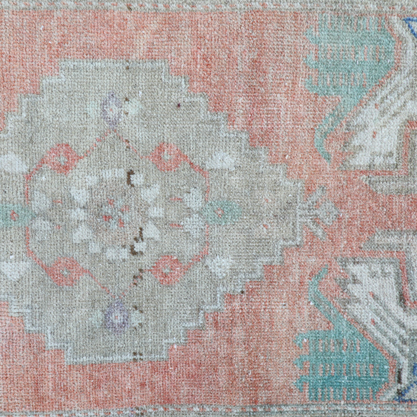 ZM252 Handwoven Vintage Rug 1’5x3