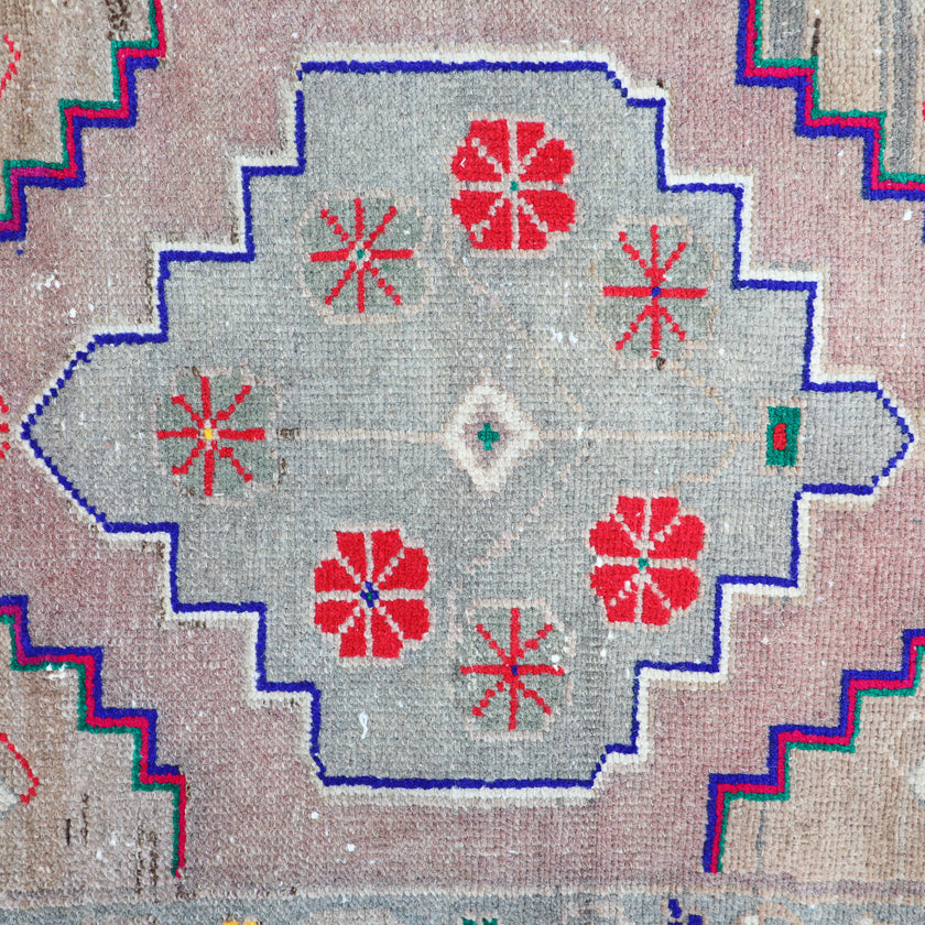 ZM257 Handwoven Vintage Rug 1’9x2'11