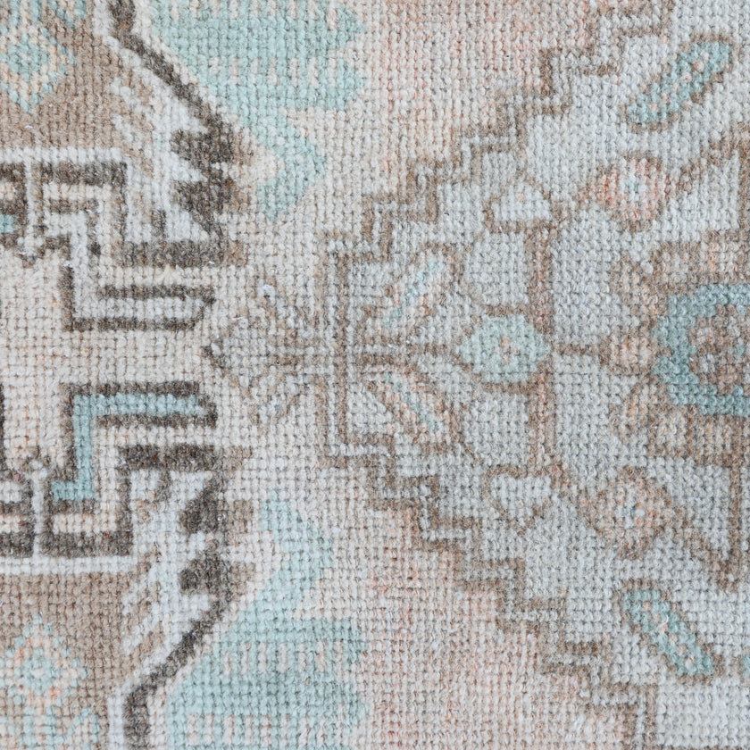 ZM258 Handwoven Vintage Rug 1'4x2’11