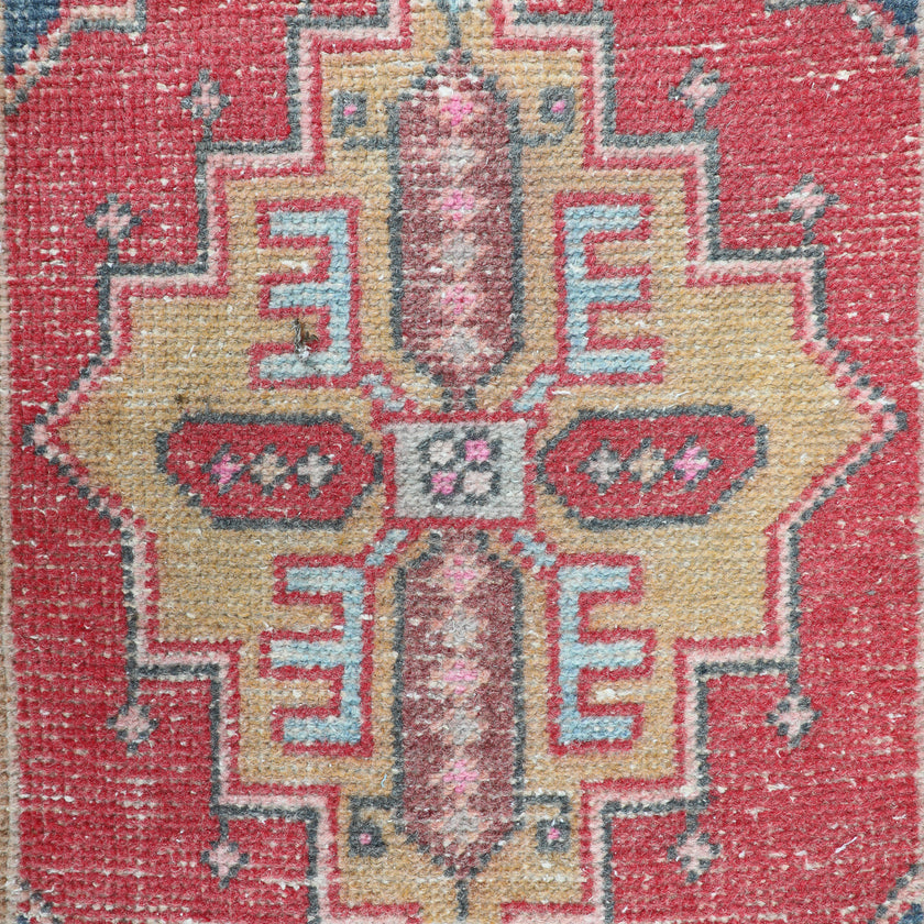 ZM261 Handwoven Vintage Rug 1’8x3