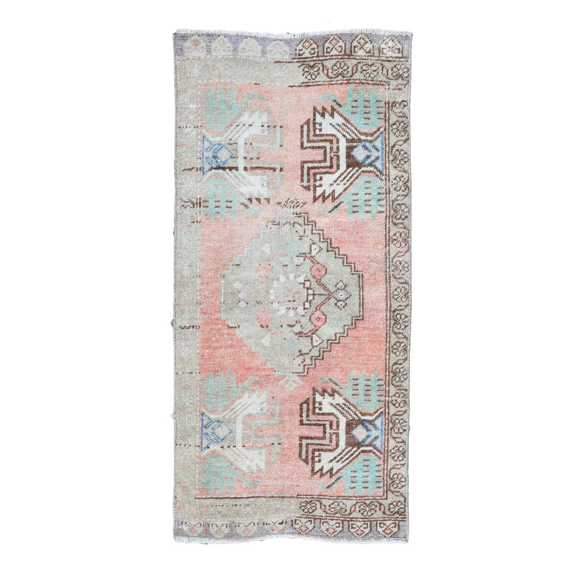 ZM263 Handwoven Vintage Rug 1’5x2’11