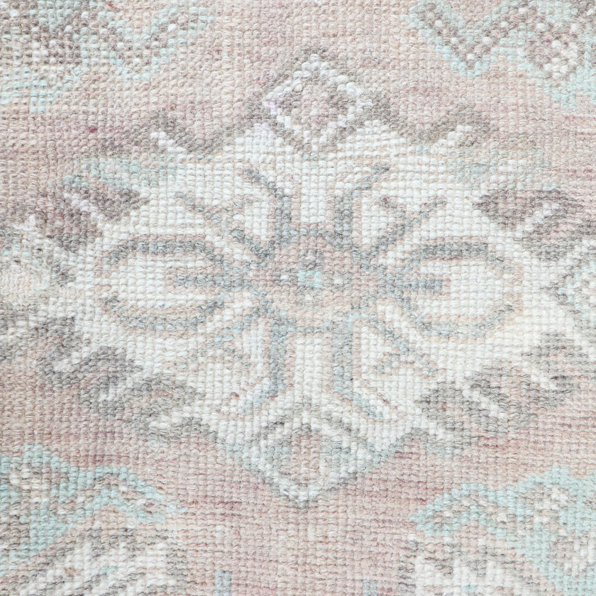 ZM267 Handwoven Vintage Rug 1’7x2'4