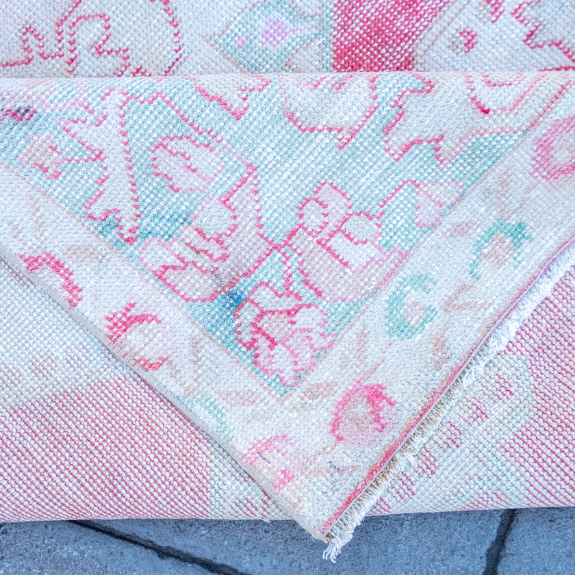 3256 Handwoven Vintage Rug 3'11x7'1