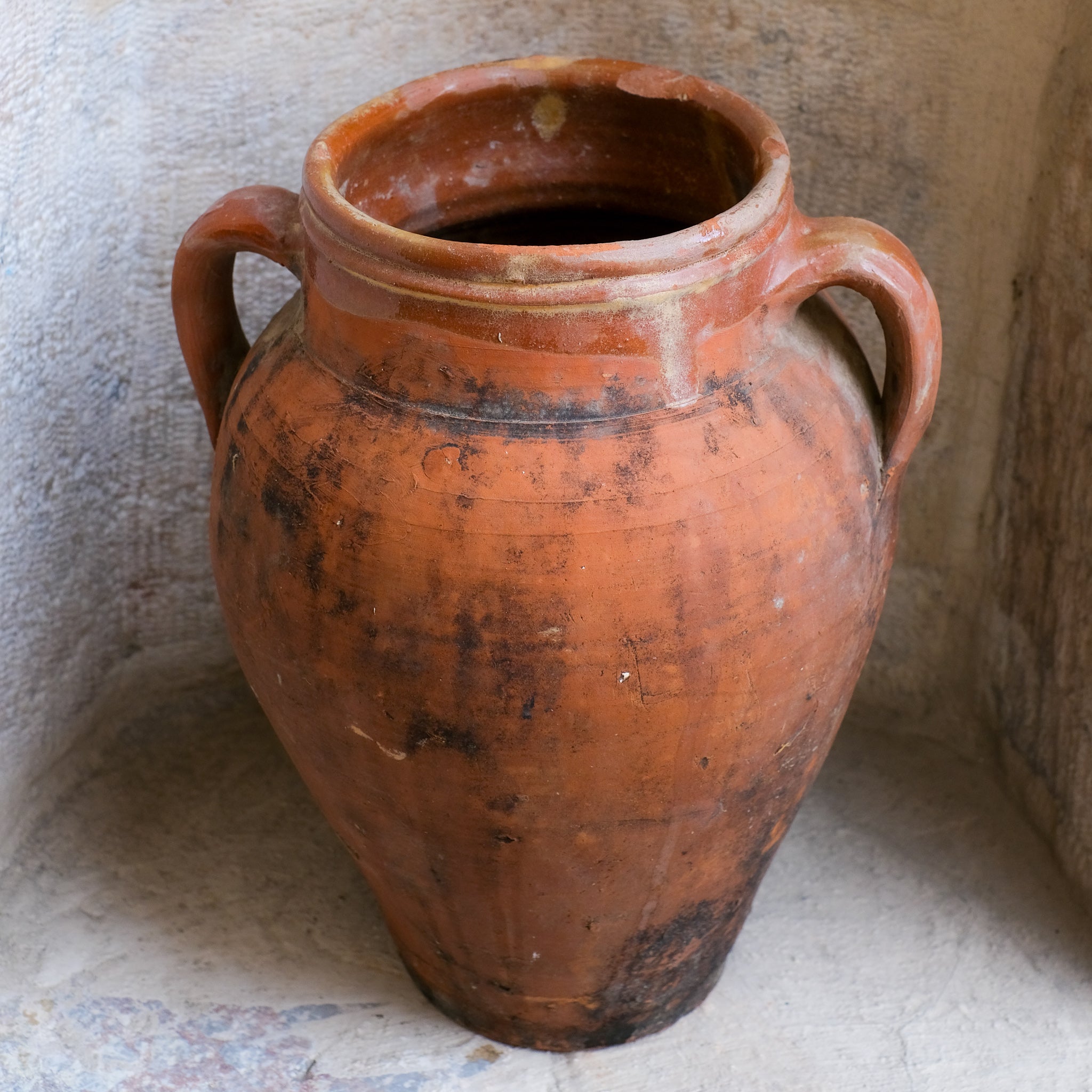 (⊙ө⊙) Olive Jar 32 (15x32) – Zuma Imports