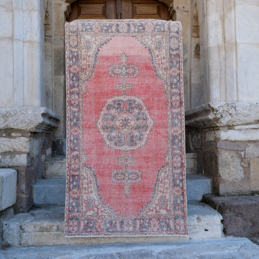 3407 Handwoven Vintage Rug 3'8x6'8