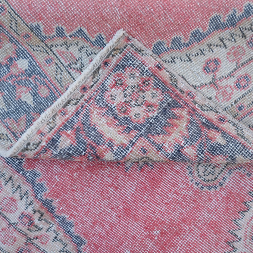 3407 Handwoven Vintage Rug 3'8x6'8