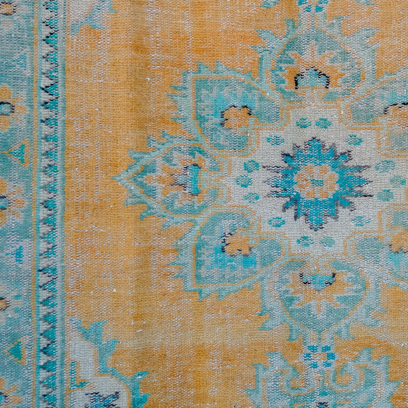3872 Handwoven Vintage Rug 5'7x8'8