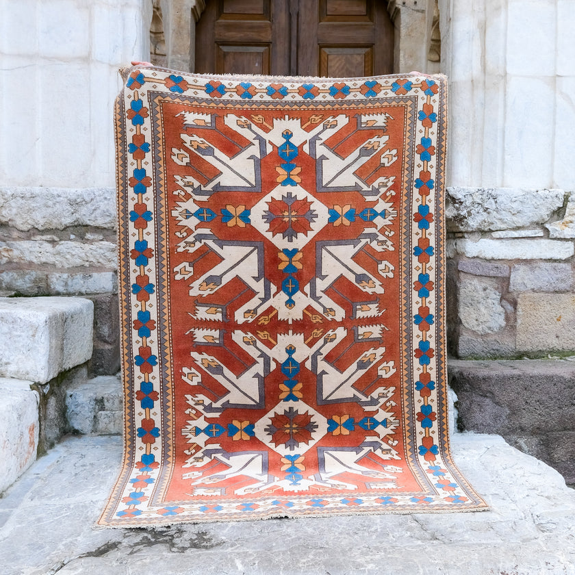 4928 Handwoven Vintage Rug 5'2x7'9