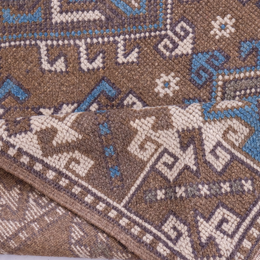 5046 Handwoven Vintage Rug 4'2x6