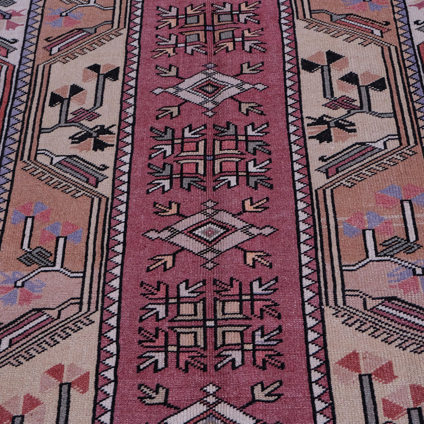 6030 Handwoven Vintage Rug 3'7x6'7