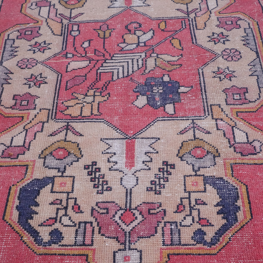 6050 Handwoven Vintage Rug 4'5x9'9