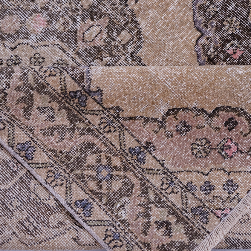 6146 Handwoven Vintage Rug 4'7x6'10