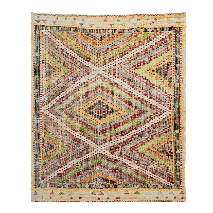 10859 Handwoven Vintage Rug 6’4x8