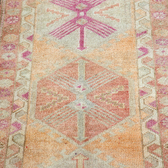 11295 Handwoven Vintage Rug 2'8x14’5