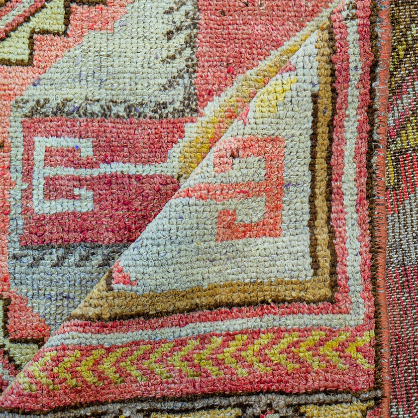 14071 Handwoven Vintage Rug 2’8x10’11