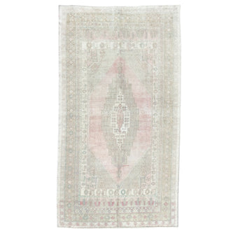 14073 Handwoven Vintage Rug 5 x 9’2