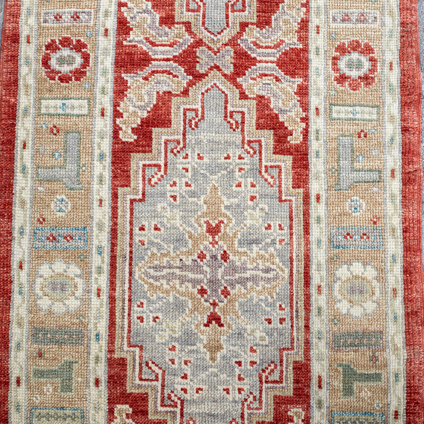 14232 Handwoven Rug 2'8x7’6