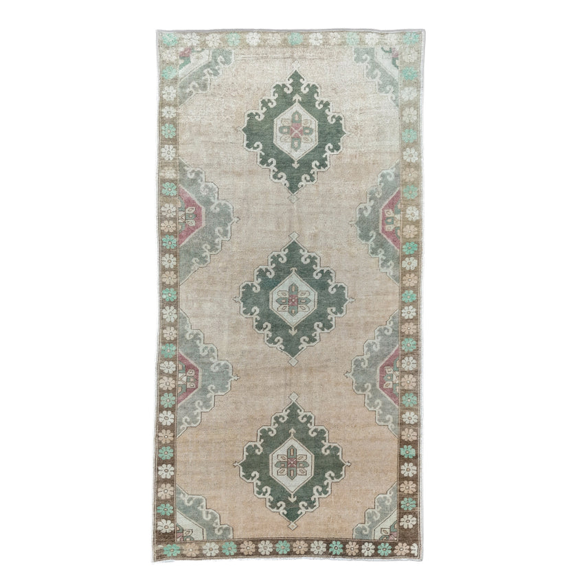 15041 Handwoven Vintage Rug 5’2 x 10’4