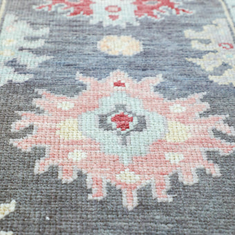 15106 Handwoven Rug 3 x 4’8