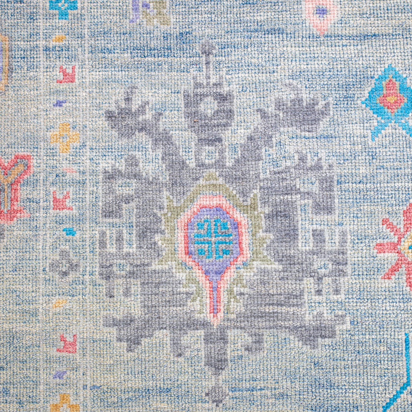 15704 Handwoven Rug 9x12’4