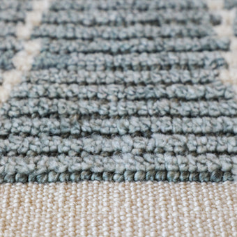 15792 Handwoven Rug 2’6 x 6