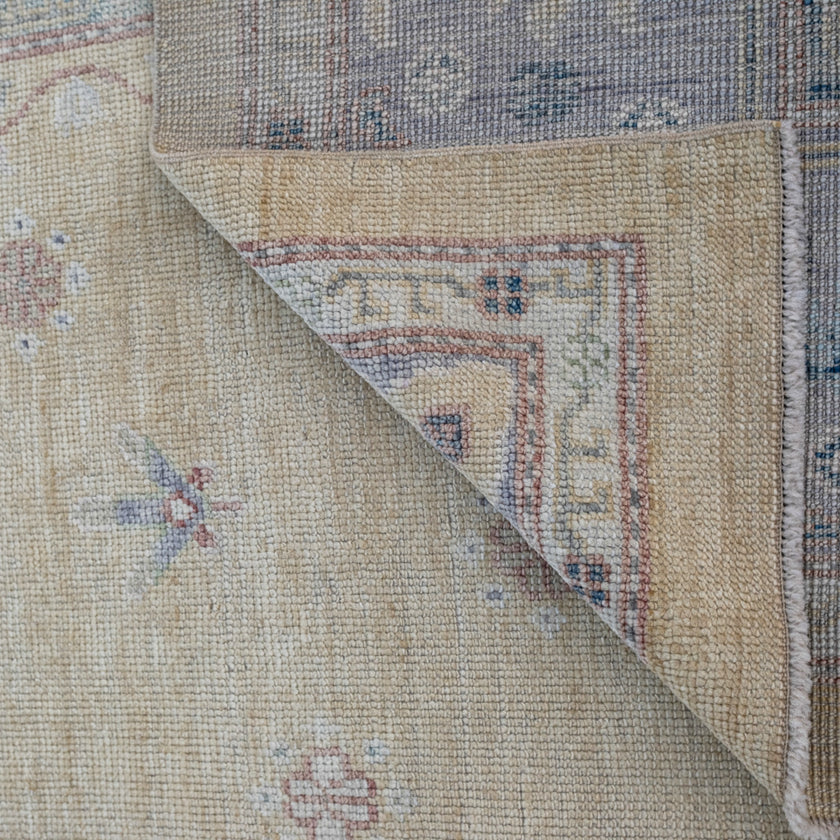 15813 Handwoven Rug 8’10x12’1