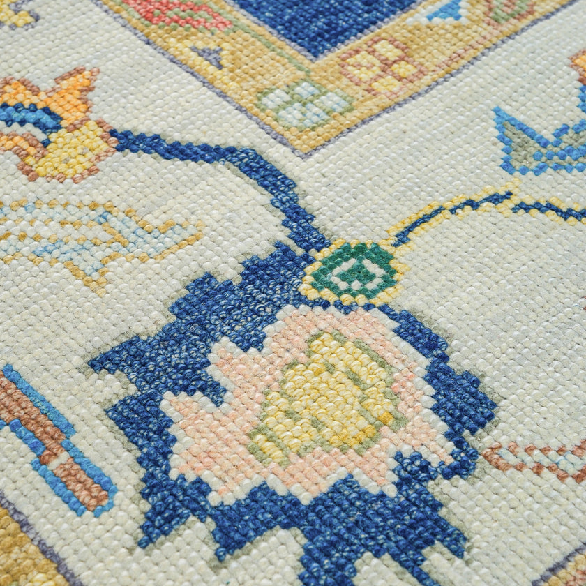 15845 Handwoven Rug 8’4x10’1