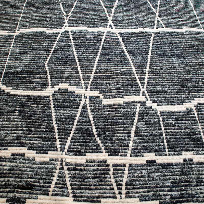 16005 Handwoven Rug 8’4x11’6