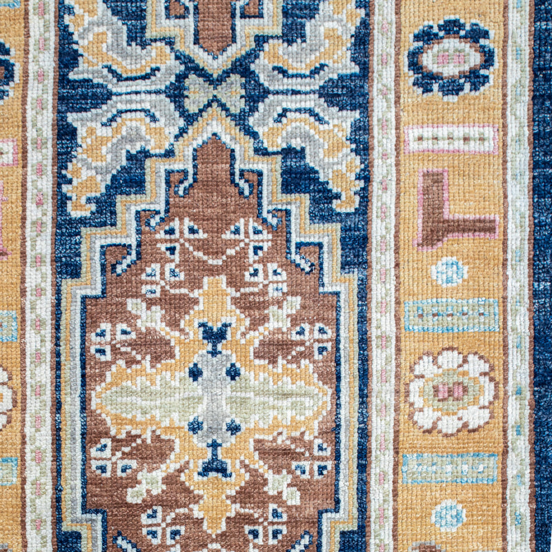 16044 Handwoven Rug 2’5x7’8