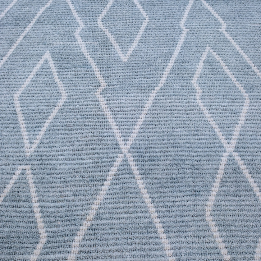 16140 Handwoven Rug 9’10x14